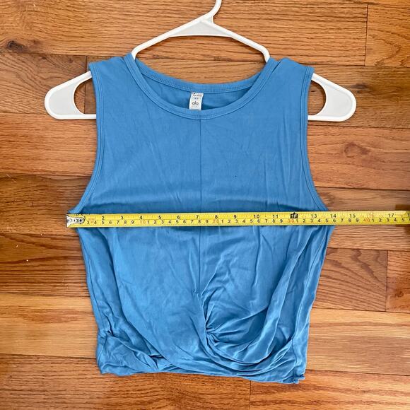 Alo Yoga Cover Tank Womens XS Blue Cropped Twist Front Stretch Soft Sleeveless - Picture 6 of 7